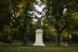 FRIENDS of VICTORIA GARDENS