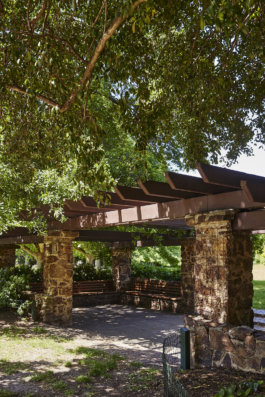 FRIENDS of VICTORIA GARDENS